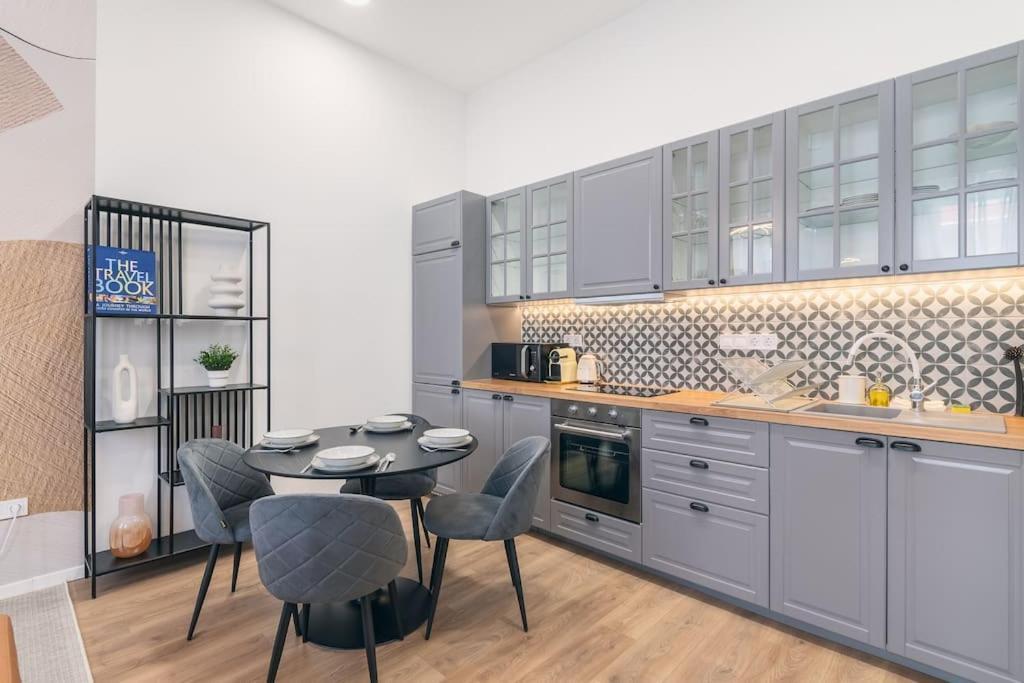 Budapest Design Condo By Nw Экстерьер фото